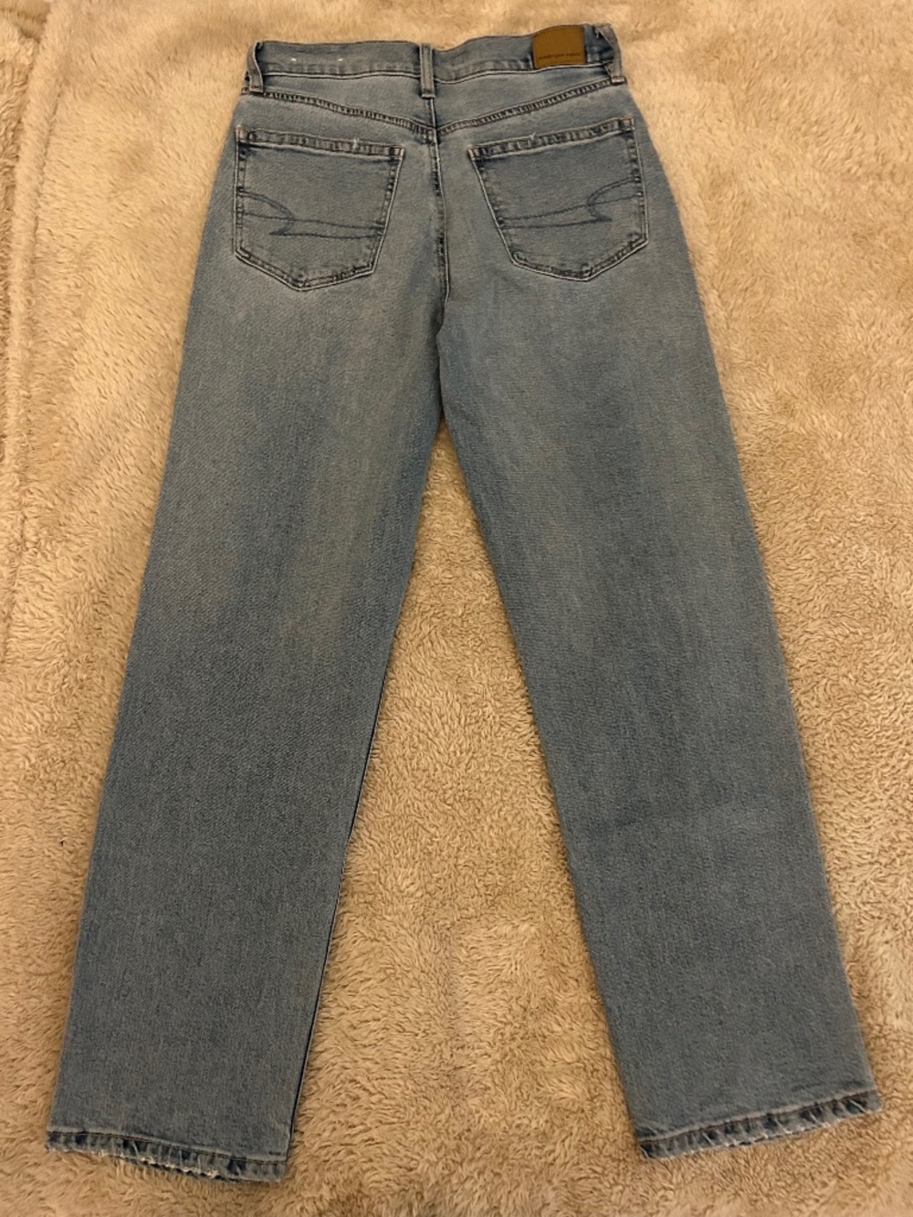 AE Strigid Low Rise Jeans - Picture 2 of 3